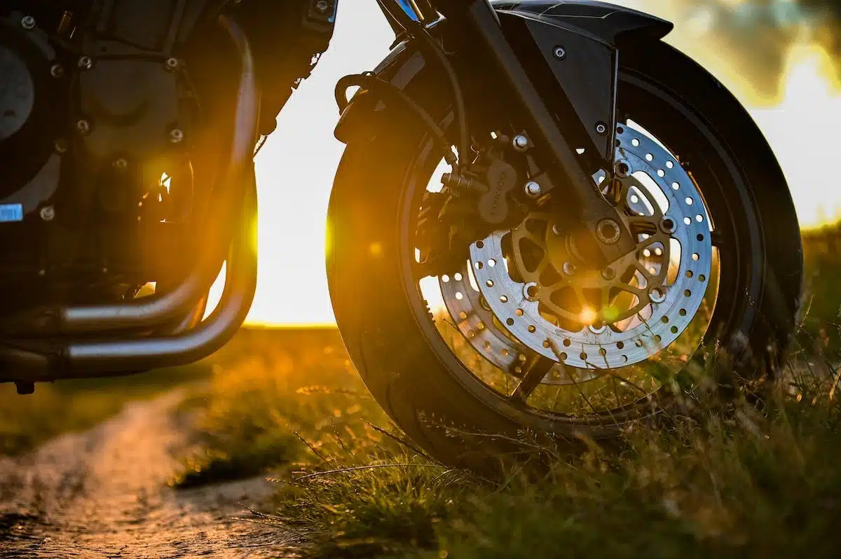moto  pneus